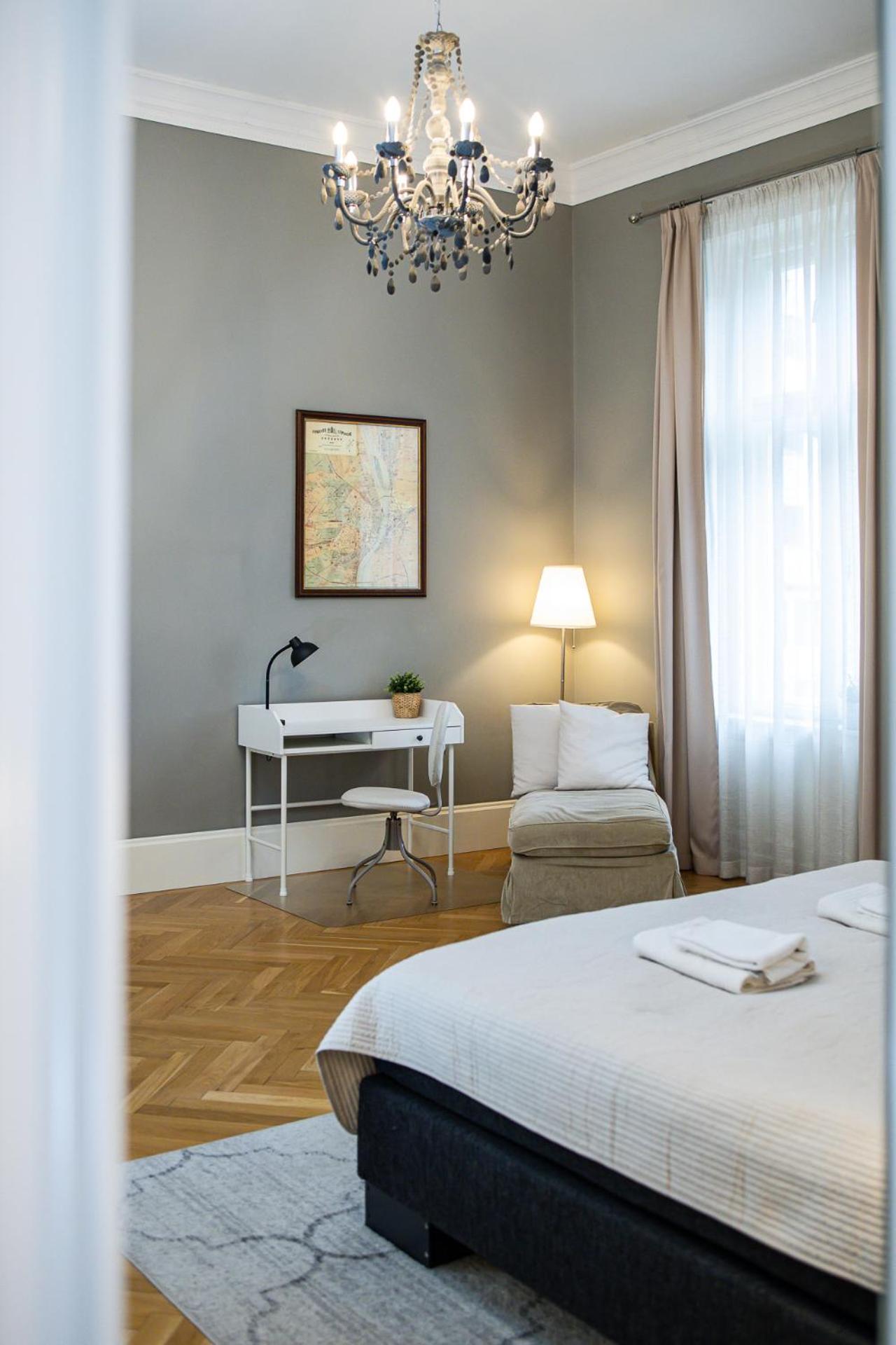 Spacious Victorian Residence By Grand Boulevard Budapest Exteriör bild